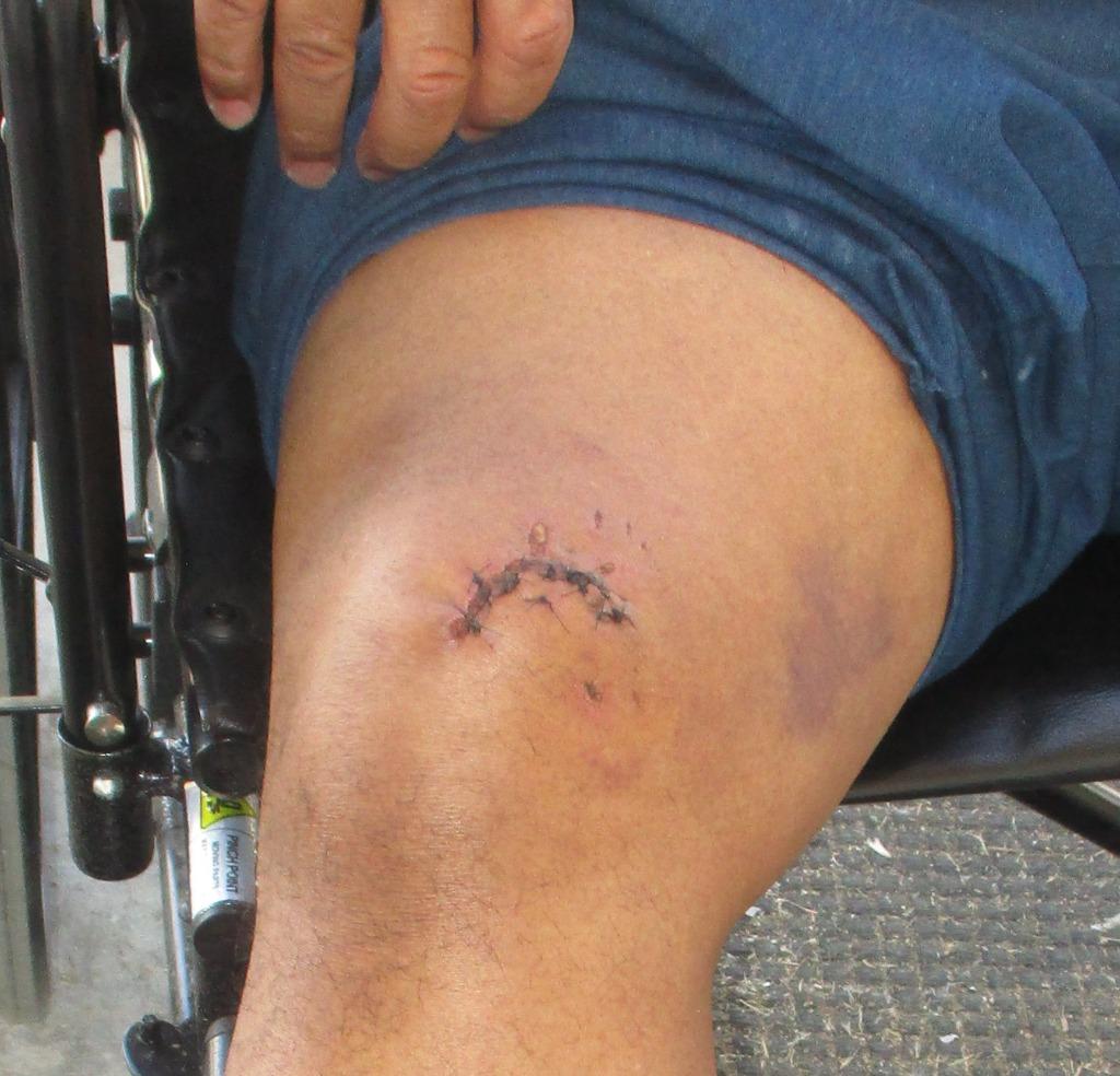 Enlarge Tiny Tim, a Adoptable Pit Bull Terrier in Tehachapi, CA image 3/4