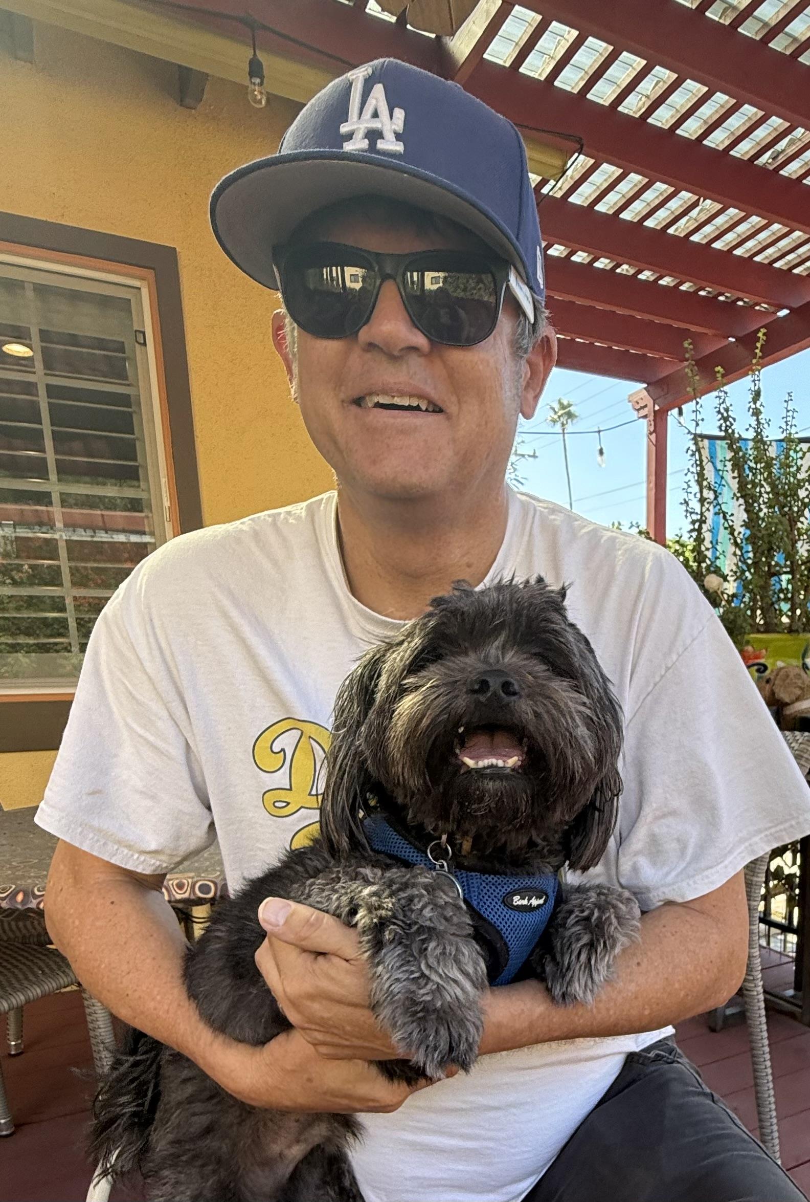 Enlarge Kobe, a Adoptable mixed breed in Glendale, CA image 5/6