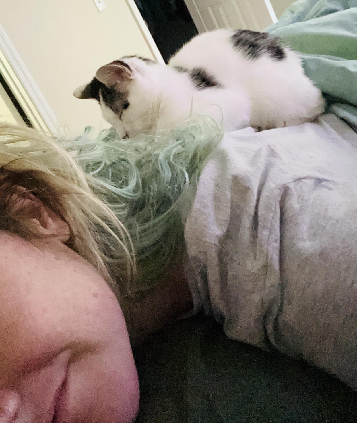 Bruni (sweet gal) loving