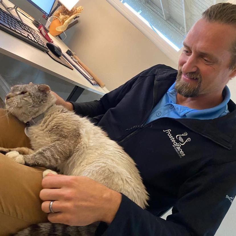 Ernest — thumbnail 2