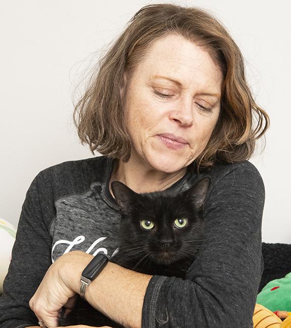 Doppel, a Adoptable Domestic Short Hair in Chicago, IL image 1/2