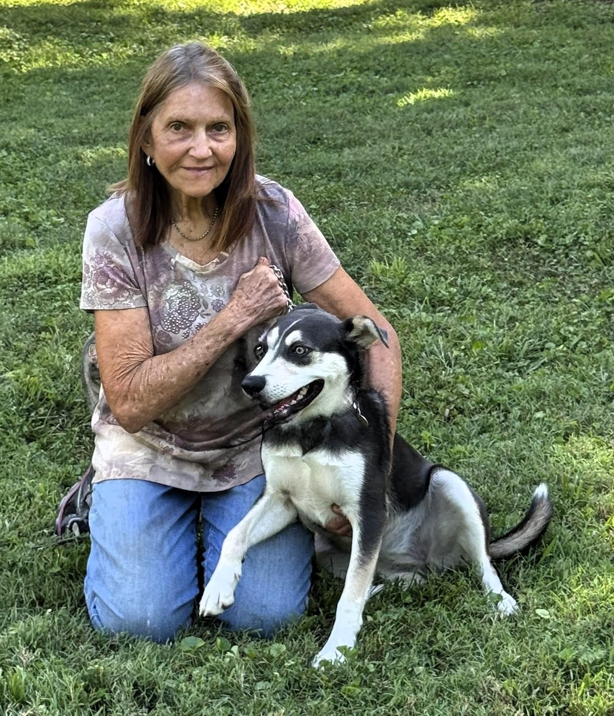 Hazel, a Adoptable mixed breed in Fairfield, IA image 3/4