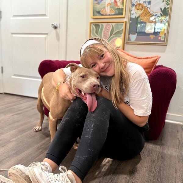 May with the Pretty Pittie Smile — thumbnail 5