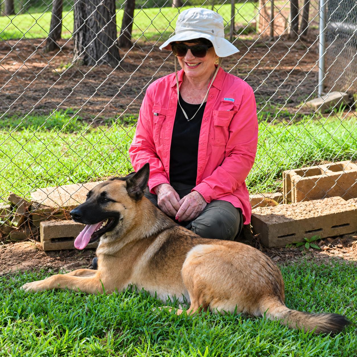 Enlarge Max, a Adoptable mixed breed in Wedowee, AL image 2/6