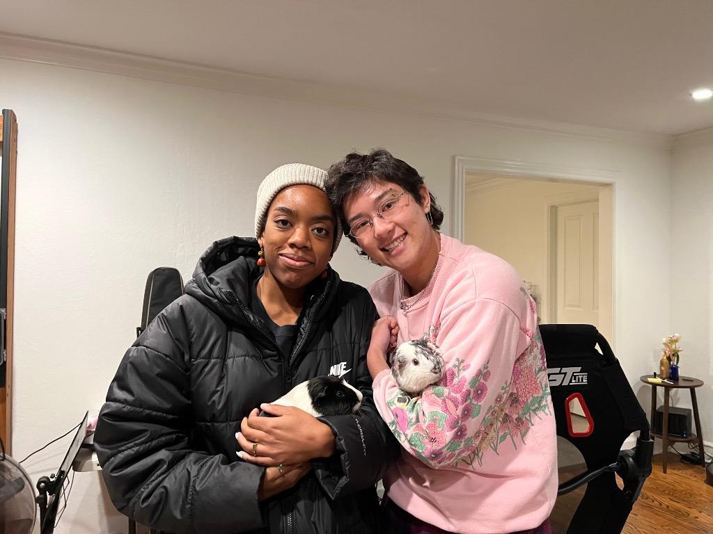 Enlarge Parker and Sasquatch, a Adoptable Guinea Pig in Scotts Valley, CA image 2/4