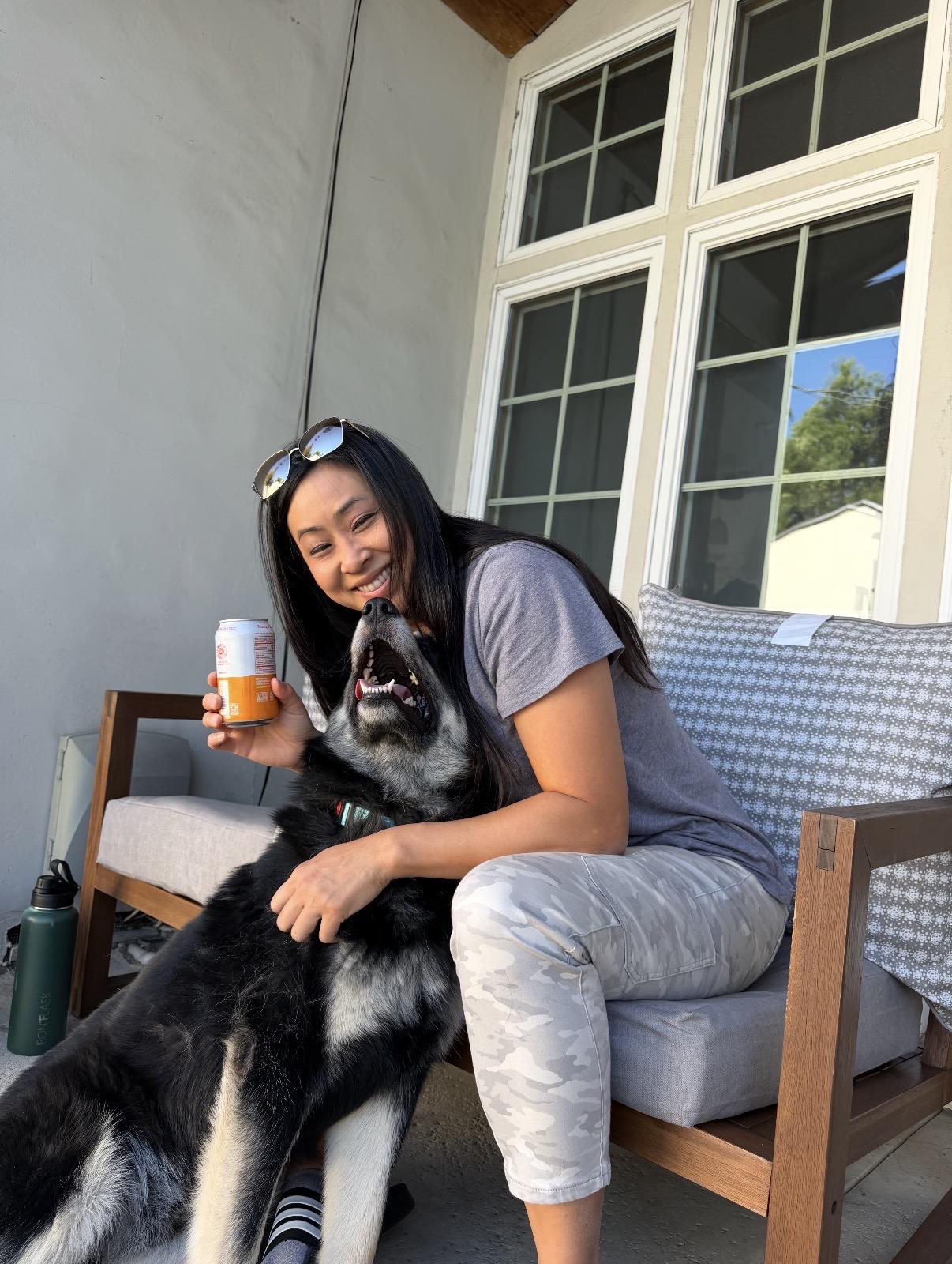 Ollie , a ADOPTABLE mixed breed in Tarzana, CA image 5/6