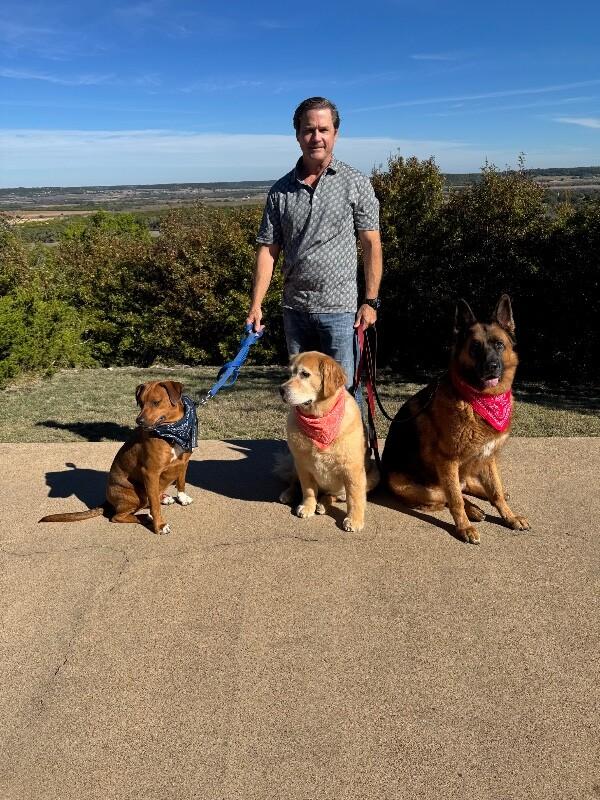 Charlie Brown Belly Rub King — thumbnail 2