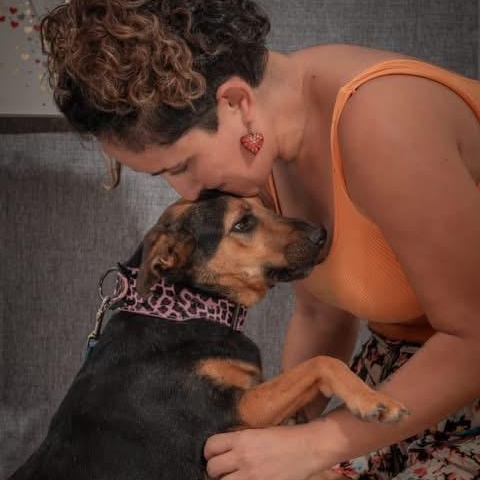 Enlarge Mambita, a ADOPTABLE Mixed Breed in North Vancouver, BC image 4/4