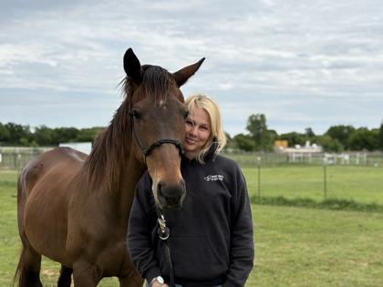 Autumn `Dewo`s Alli`, a Adoptable Thoroughbred in Fort Worth, TX image 2/3